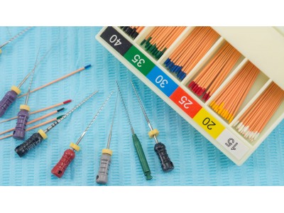 Клиническая эффективность эндодонтических файлов: типы, применение, уход